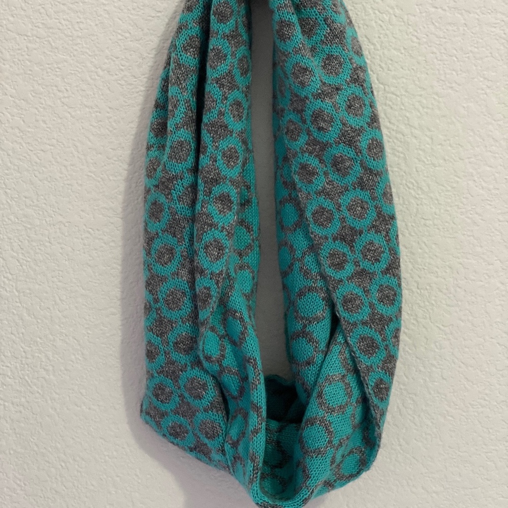 Intarsia infinity scarf!